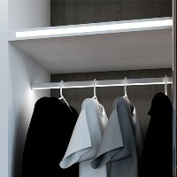 WARDROBE LIGHT RAIL